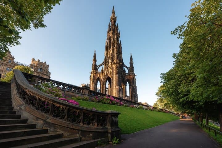 Private Full-Day Edinburgh and Rosslyn Chapel Tour in a Premium Minivan photo 5