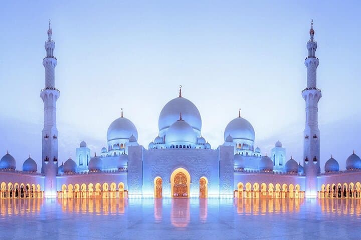 Abu Dhabi Full-Day Sightseeing Tour from Dubai: Sheikh Zayed Mosque, Emirates Palace & Yas Island photo 1
