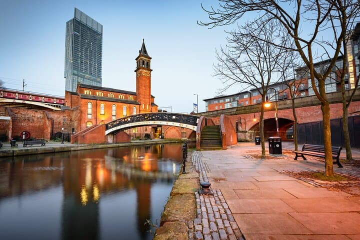 Private Manchester Walking Tour: Piccadilly to Cathedral Highlights photo 4