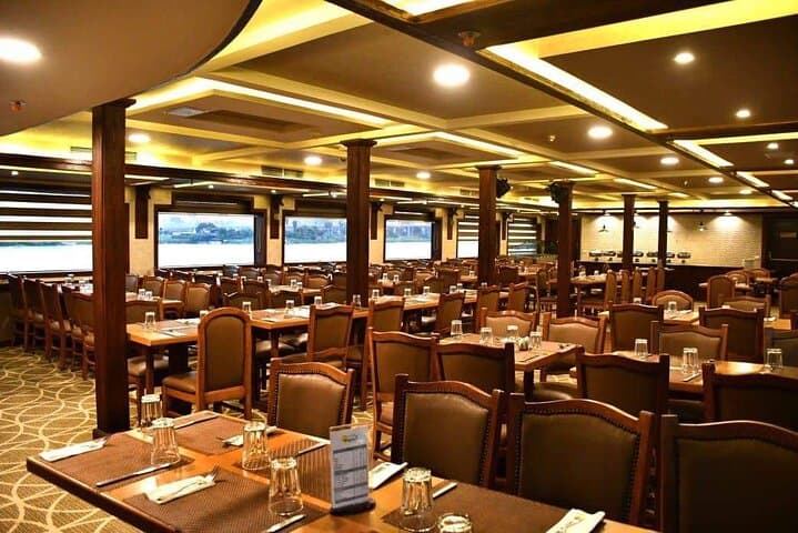 Cairo Nile Dinner Cruise: Luxury Evening with Live Music & Belly Dance photo 3
