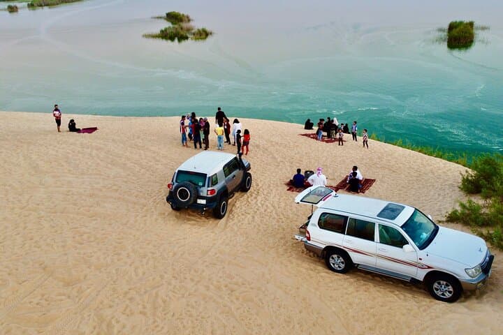 Yellow Lake and Sand Dunes Private Tour: Sunset Off‑Roading Near Al Hofuf