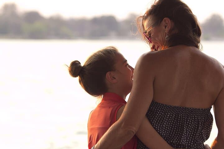 Zambezi River Sunset Cruise at Victoria Falls: Sundowner Boat Tour on the Zambezi photo 6