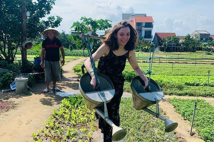 Hoi An Countryside Bike Tour to Tra Que Village: Farm Life & Rice-Field Cycling photo 4