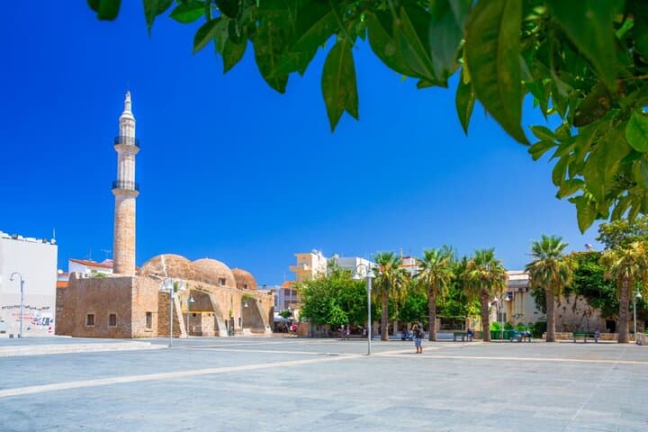 Private Christmas Walking Tour in Rethymno Old Town photo 2
