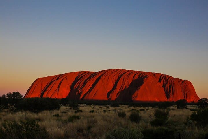 4-Day Outback Escape from Ayers Rock: Uluru, Kata Tjuta & Kings Canyon