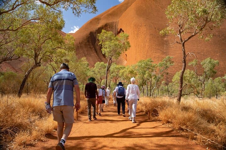 4-Day Outback Escape from Ayers Rock: Uluru, Kata Tjuta & Kings Canyon photo 5