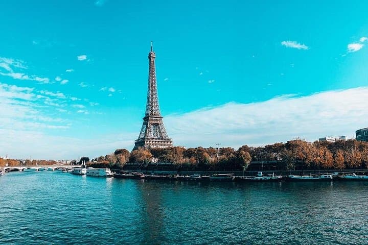 6-Hour Paris Highlights Tour — Seine Cruise, Champs-Élysées & Galeries Lafayette photo 2