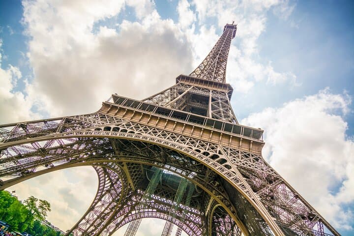 Eiffel Tower Reserved-Access: Second Floor or Summit by Lift photo 5