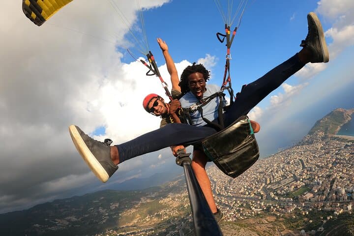 Tandem Paragliding Over Alanya: 700m Flight to Cleopatra Beach from Antalya photo 2
