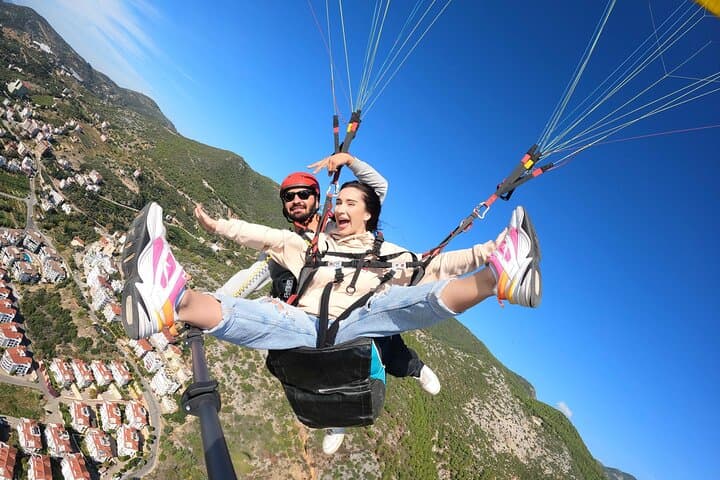 Tandem Paragliding Over Alanya: 700m Flight to Cleopatra Beach from Antalya