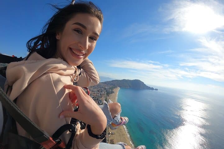 Tandem Paragliding Over Alanya: 700m Flight to Cleopatra Beach from Antalya photo 3