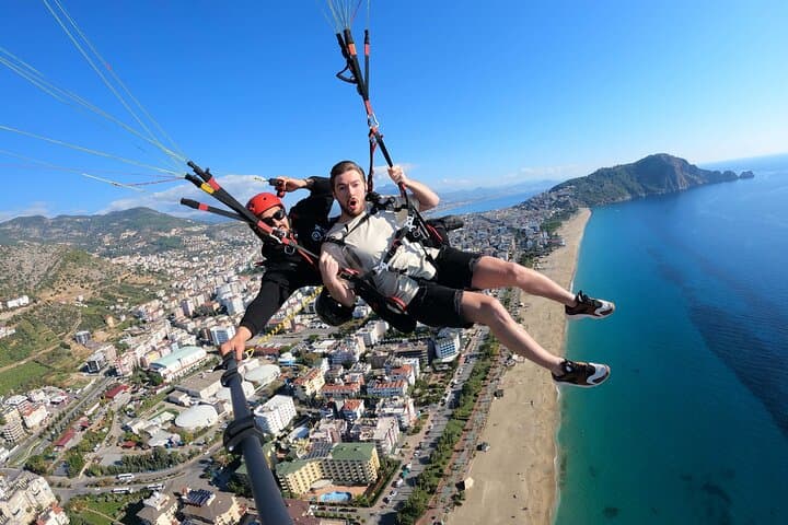 Tandem Paragliding Over Alanya: 700m Flight to Cleopatra Beach from Antalya photo 6