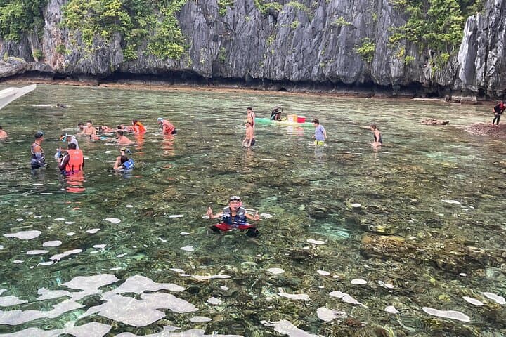 Private El Nido Tour A: Island Hopping in Bacuit Bay photo 3