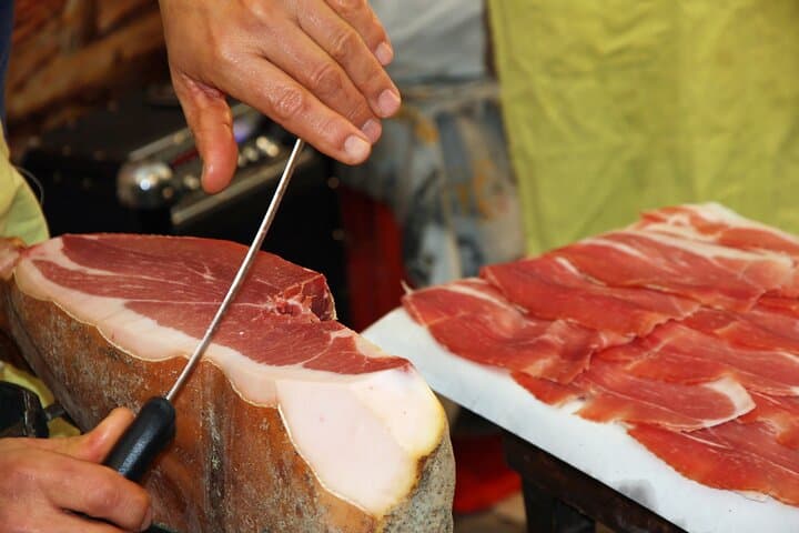 Rome Golf Cart Food Tour — 4-Hour Taste of Testaccio & Historic Sights photo 4