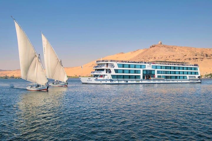 Luxor to Aswan Nile Cruise: 4-Night Guided Journey Through Ancient Egypt