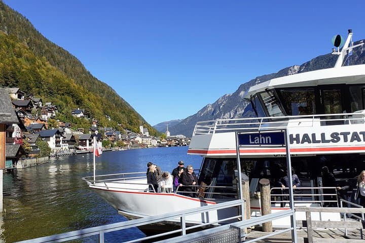 Private Deluxe Hallstatt & Salzburg Lake District Tour from Munich photo 6
