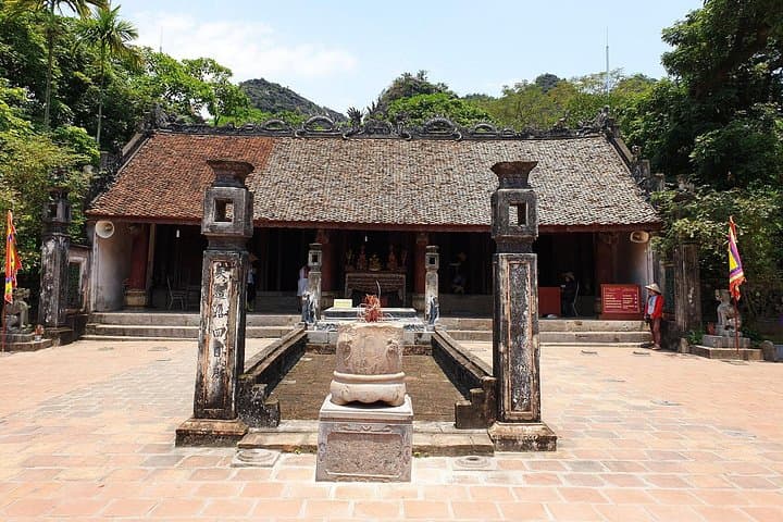 Trang An Grottoes, Hoa Lu & Mua Cave — 1-Day Ninh Binh Tour from Hanoi photo 2