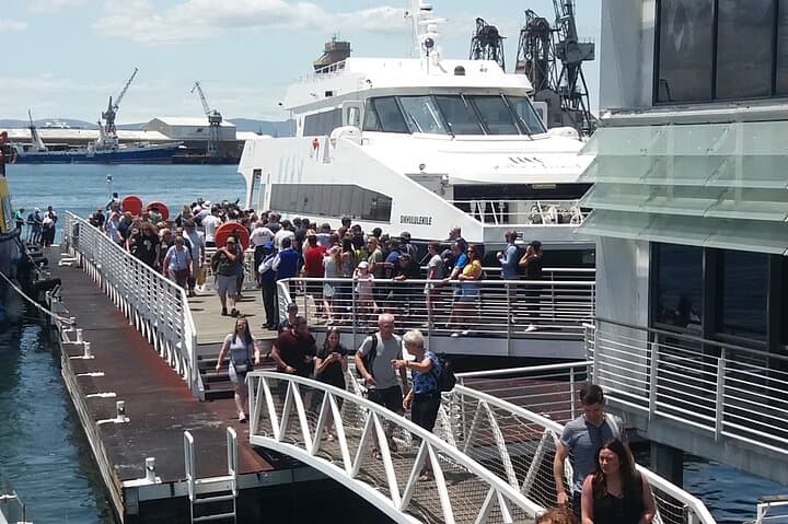 Robben Island & Diamond Museum: Cape Town Ferry to Mandela's Cell and the Diamond Story