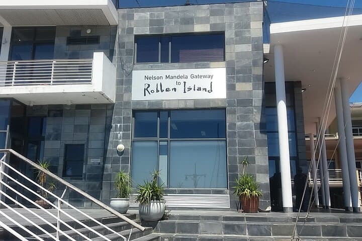 Robben Island & Diamond Museum: Cape Town Ferry to Mandela's Cell and the Diamond Story photo 3