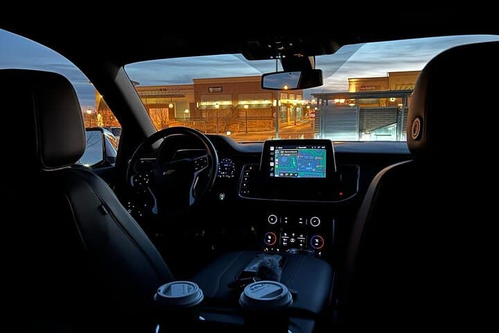 Denver Airport to Aspen Snowmass Private Car Service — SUV & Van Transfers photo 3