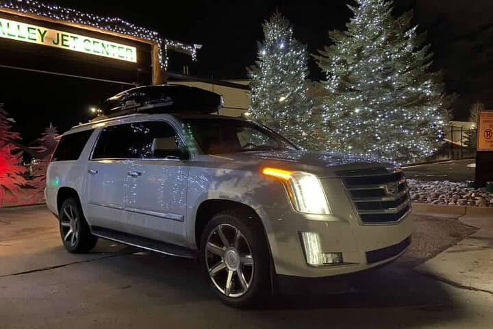 Denver Airport to Aspen Snowmass Private Car Service — SUV & Van Transfers photo 6