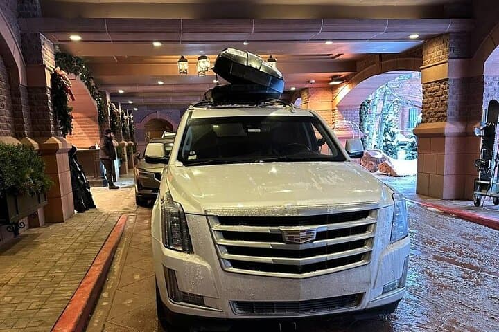 Denver Airport to Aspen Snowmass Private Car Service — SUV & Van Transfers photo 4