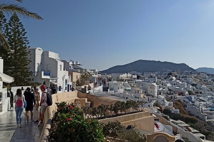 Santorini Caldera Trail Guided Hike — Fira to Oia Rim Walk photo 5
