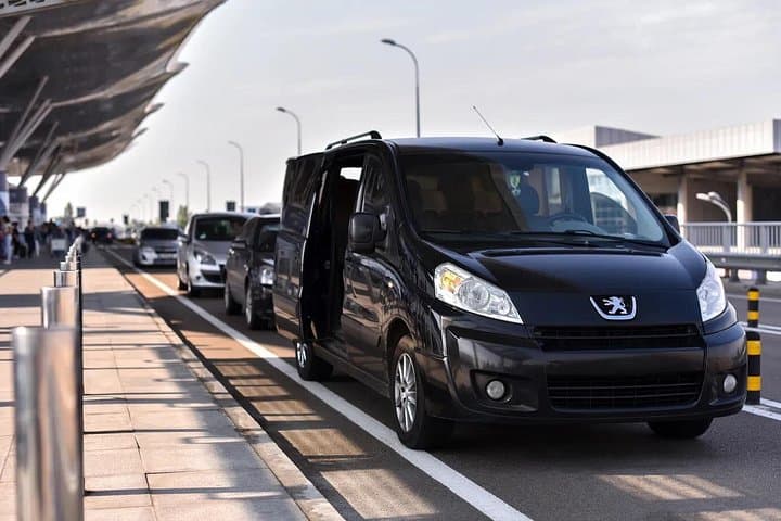 Effortless Private Transfer from Miami Hotels to Miami International Airport photo 4