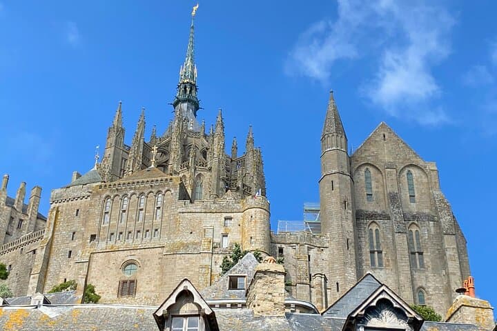 Private Mont Saint-Michel Day Trip from Paris with Calvados Tasting
