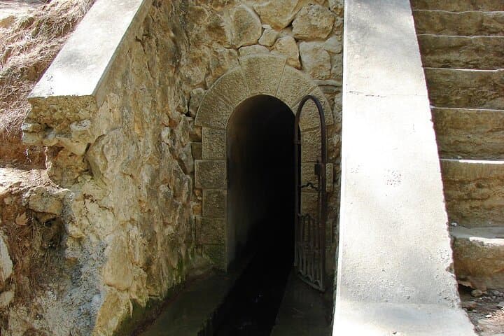 Lindos and Seven Springs Guided Day Trip from Rhodes photo 5