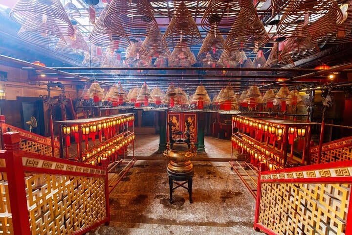 Hong Kong Day Tour: Landmarks, Markets & Star Ferry Highlights photo 3