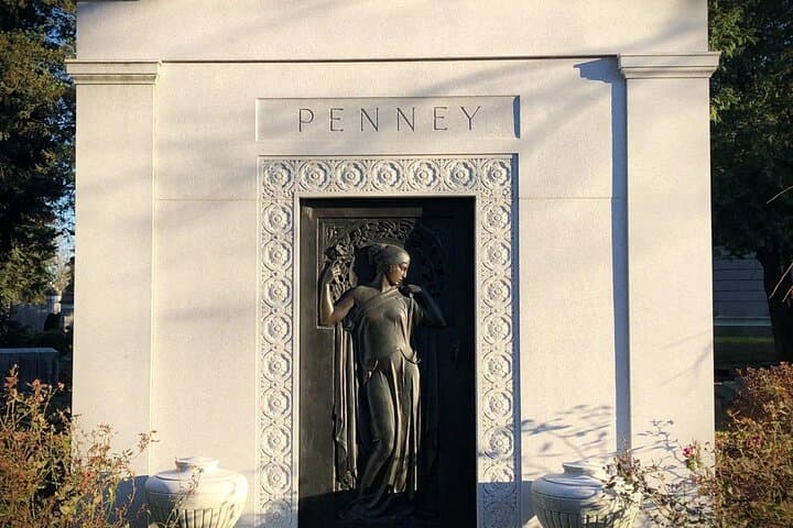 Woodlawn Cemetery Self-Guided Audio Tour — Gilded Age Art & Architecture photo 3