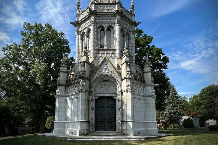 Woodlawn Cemetery Self-Guided Audio Tour — Gilded Age Art & Architecture photo 4
