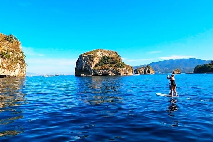 Paddleboarding the Arches of Mismaloya: SUP Tour in Puerto Vallarta Marine Park photo 2