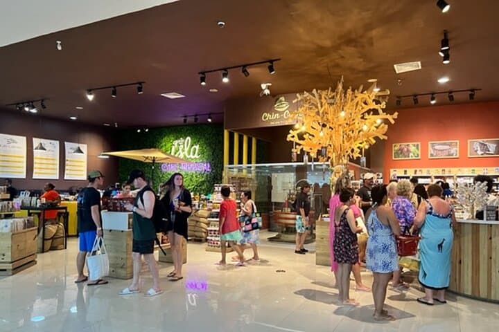 Bella Mare Punta Cana: Guided Cigar, Rum, Chocolate & Souvenir Tour