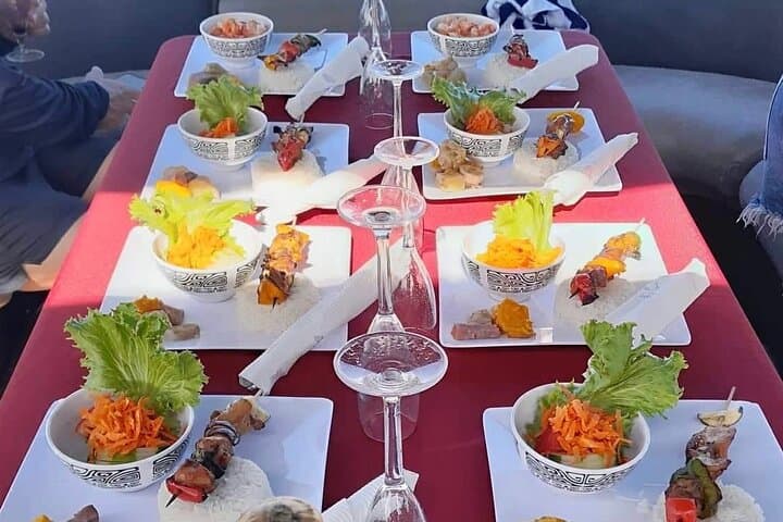 Private Bora Bora Lagoon Tour with Snorkeling and Onboard Lunch photo 5