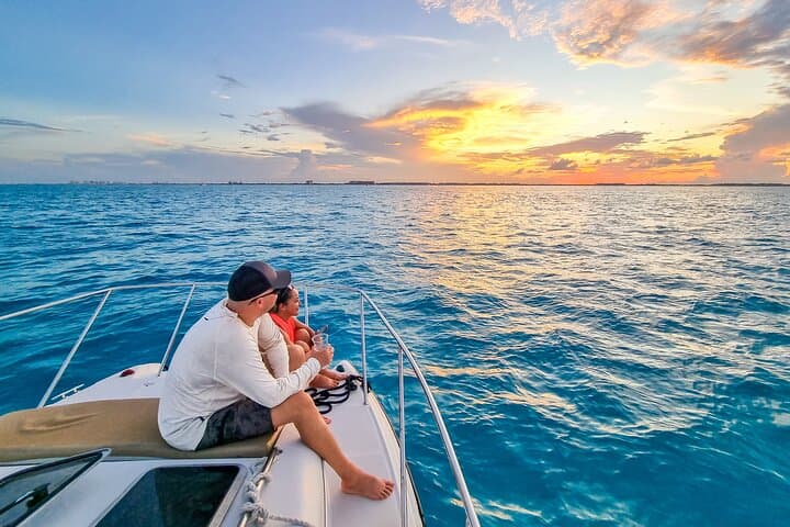 Private Sunset Boat Trip to Isla Mujeres from Cancún photo 6