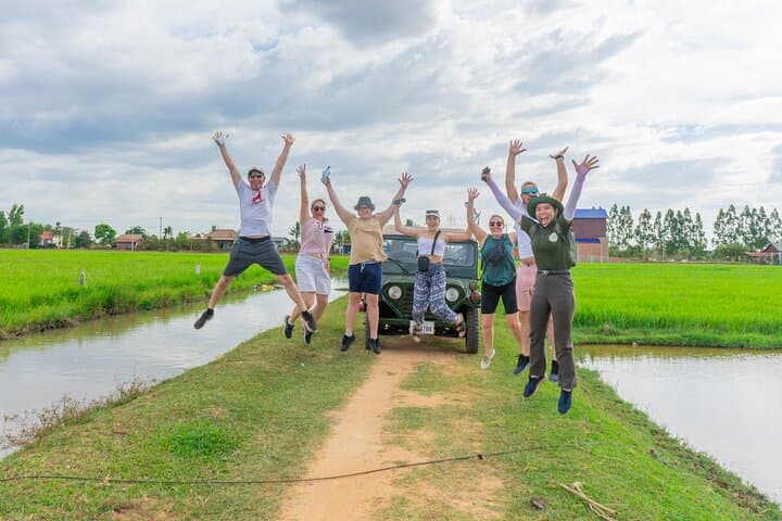 Tonle Sap Floating Village Sunset: Jeep, Village & Boat Experience photo 5