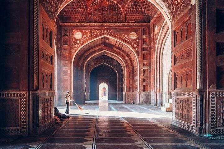 Sunrise to Sunset: Taj Mahal Day Trip from Delhi by Car photo 1