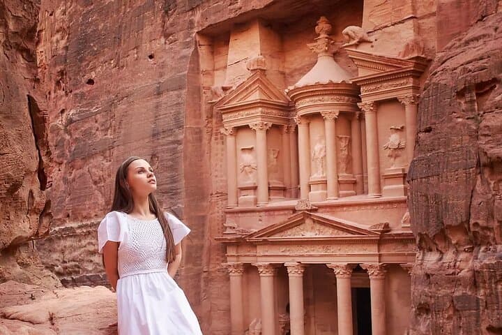 Petra and Wadi Rum Private Day Tour from Amman — One-Day Petra & Wadi Rum Experience