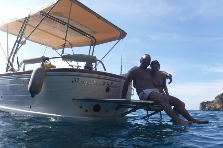Private Boat Tour to Cinque Terre: Portovenere, Palmaria & Byron's Cave photo 3