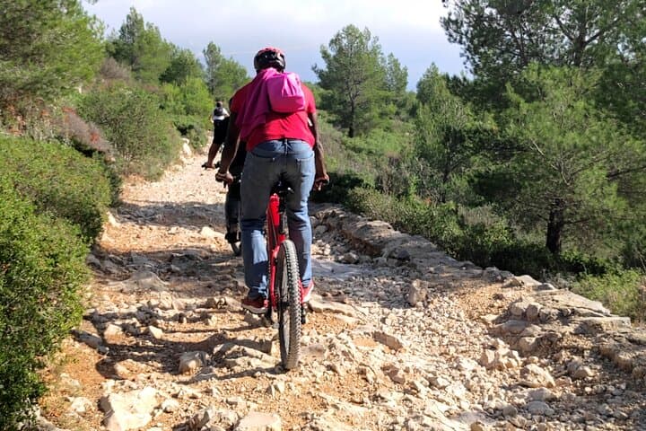 E‑Bike Through the Calanques: Cassis Three‑Calanques Tour photo 5
