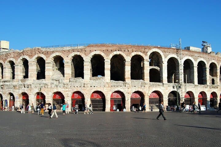 Private Transfer Milan to Verona with 2-Hour Stop in Bergamo — Day Trip Guide photo 5