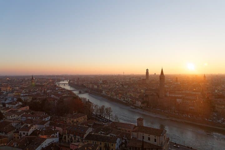 Private Transfer Milan to Verona with 2-Hour Stop in Bergamo — Day Trip Guide photo 3