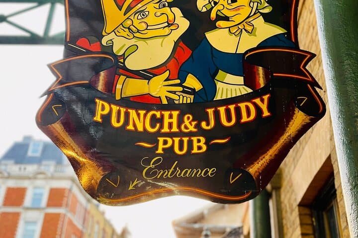 London Christmas Lights and Markets Walking Tour with Mulled Wine photo 4