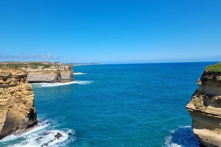 Private 12 Apostles Shore Excursion & Custom Melbourne Highlights Tour photo 3