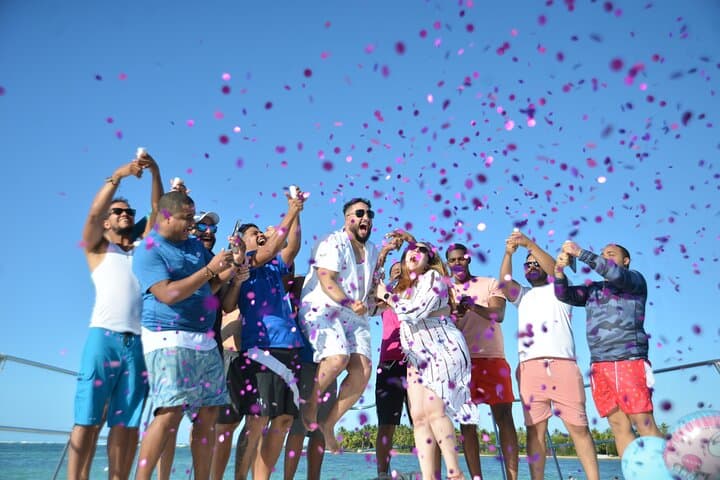 Punta Cana Private Catamaran: Snorkel, Natural Pool & Open Bar Cruise photo 3