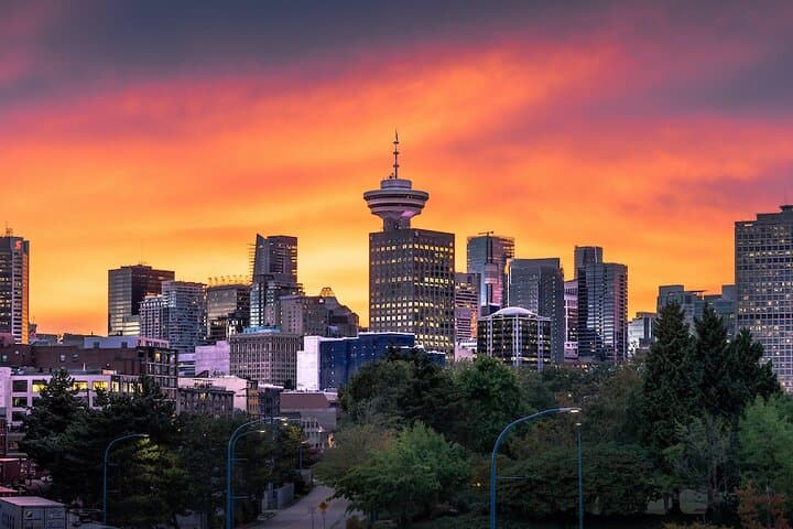 Vancouver Night Tour: Capilano Suspension Bridge & Grouse Mountain Dinner photo 5