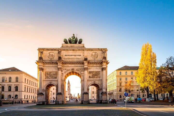 Private Munich Highlights Tour: Guide, Car & Hotel Pickup