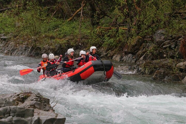 Adrenaline Rafting on the Lima River: 3-Hour Bagni di Lucca Adventure photo 2